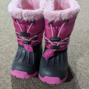Toddler girls winter boots size 11(28)